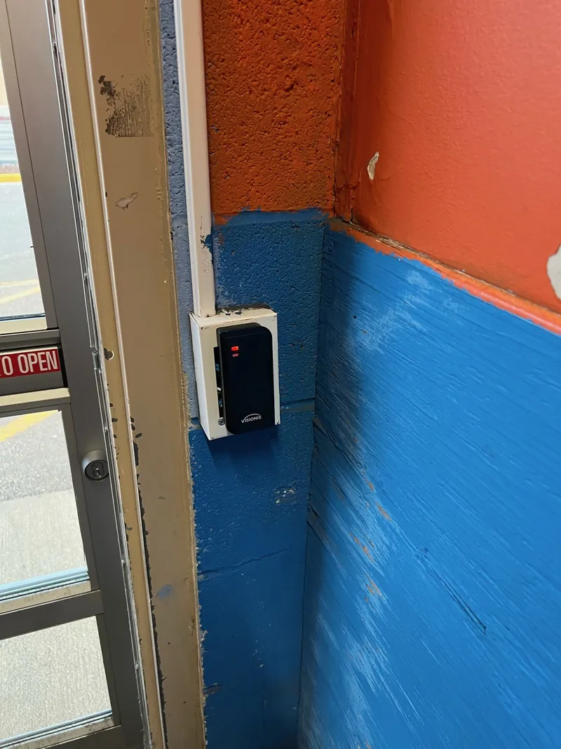 Access control reader installed at a commercial retail facility
